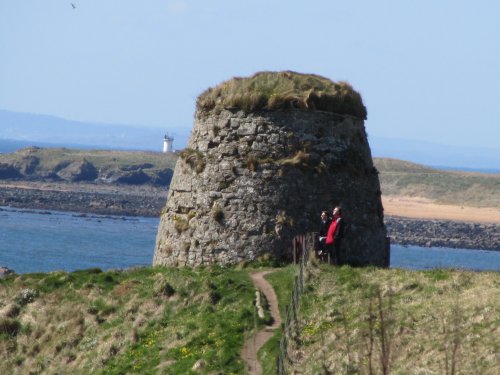 Newark Castle Doocot