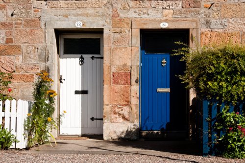 Crail two doors