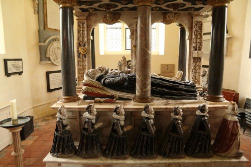 Knollys Monument, St Nicholas Church, Rotherfield Greys