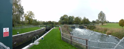 Lock and Weir, Elton