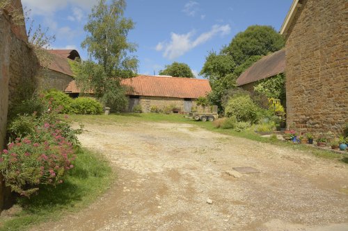 Village Yard, Winderton, Warwickshire