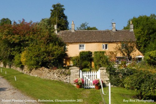 Mount Pleasant Cottages, Badminton, Gloucestershire 2011