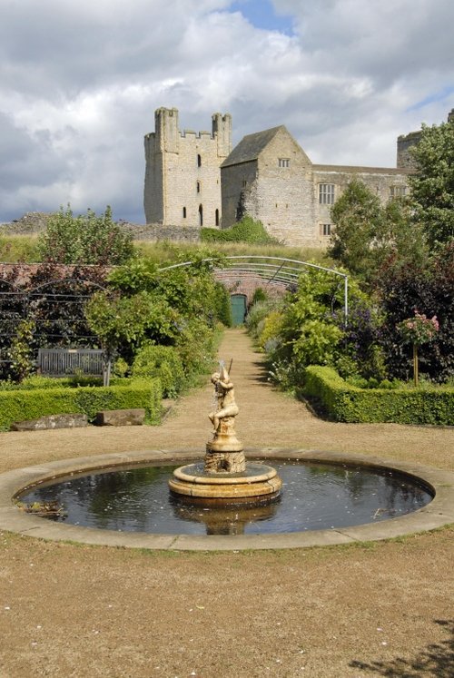 Helmsley Castle