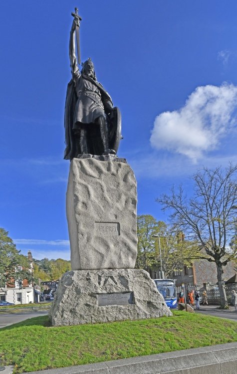 Statue of Alfred the Great, Winchester