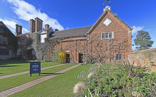 Packwood House