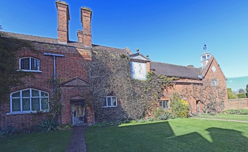 Packwood House