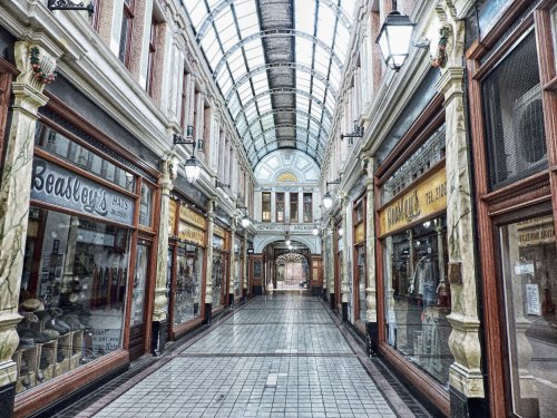 hepworths arcade in hull old town