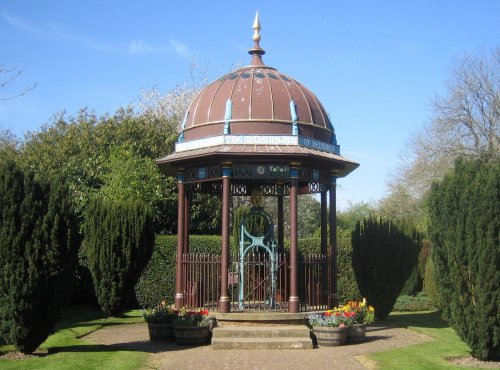 The Maharaja's Well, Stoke Row
