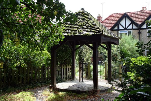 The village pump in Warborough