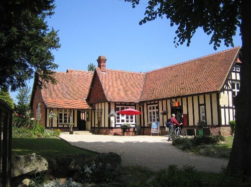 The village store, post office and bistro, Ardington