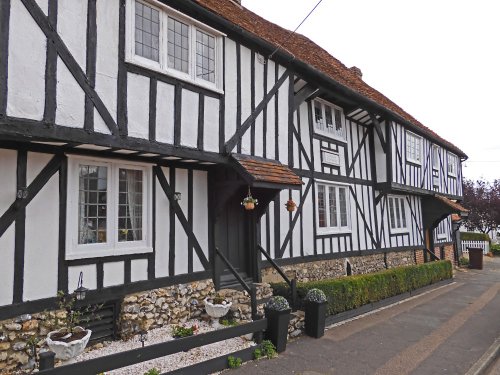 Southfleet, church cottages