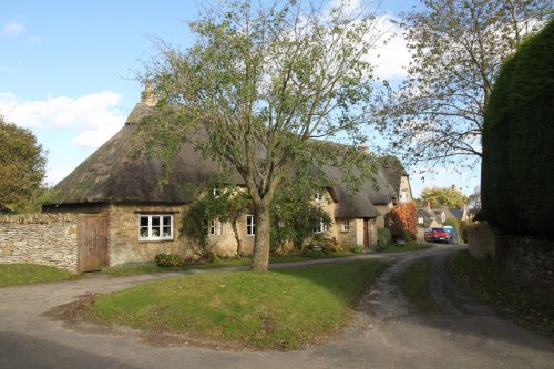 Period thatched cottages at Great Rollright