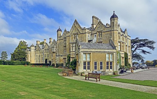 Dumbleton Hall