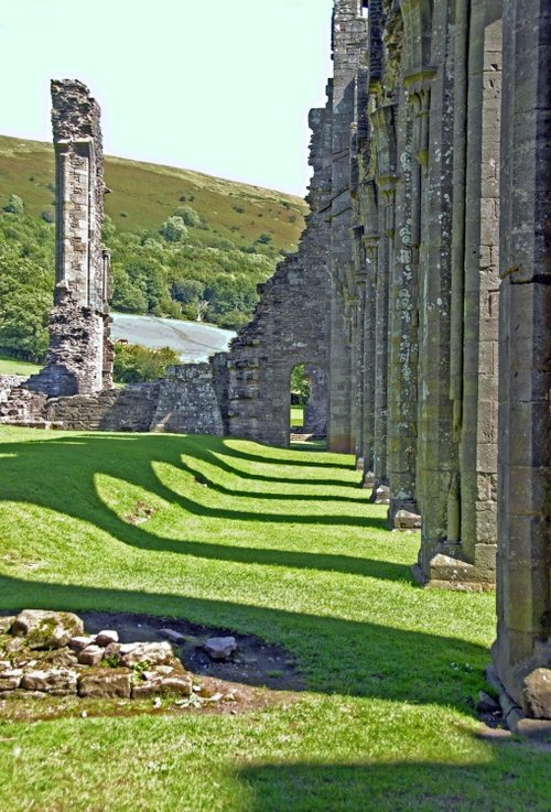 Llanthony Priory