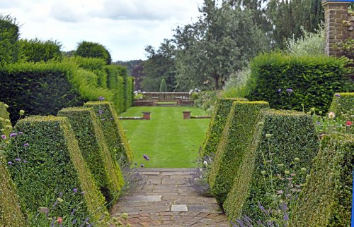 Doddington Place Garden