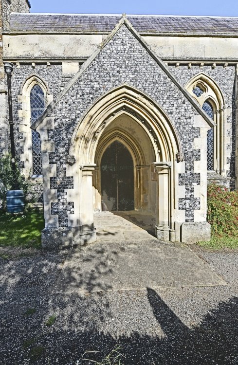 Holy Cross Church, Goodnestone