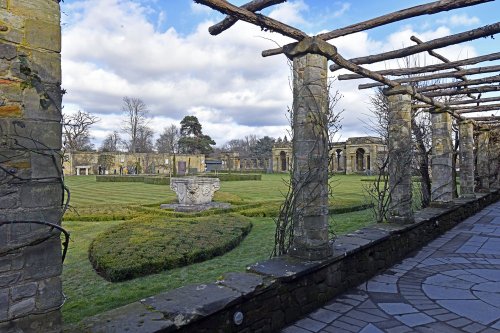 Hever Castle Gardens