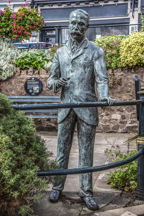 Statue of Sir Edward Elgar, Belle Vue Terrace, Malvern