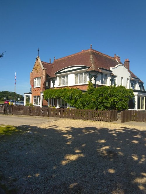 Wonderful old pub near Bashley, New Forest