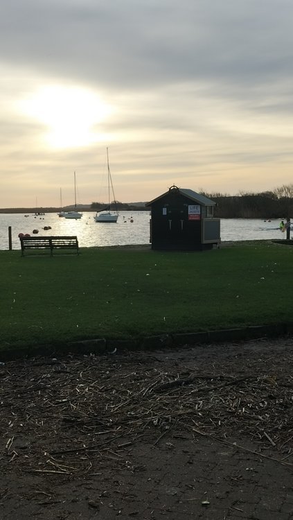 A wonderful morning scene at Christchurch quay