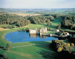 A picture of Leeds Castle Wallpaper