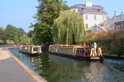 Regent's Canal, London Wallpaper