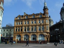 Yorkshire Penny Bank - Victoria Square Wallpaper