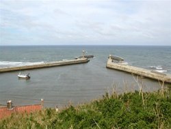 Harbour Mouth, Whitby Wallpaper