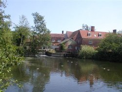 Flatford Mill Wallpaper