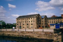 Calder Hebble Warehouse on the river Calder Wallpaper