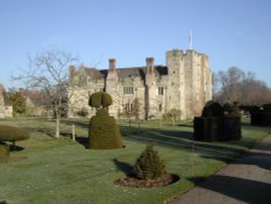 A picture of Hever Castle Wallpaper