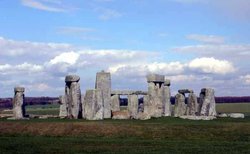 Stonehenge on a clear day Wallpaper