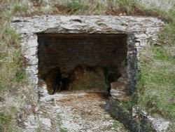 Belas Knap Long Barrow Wallpaper