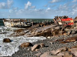 Shipwreck at Whitehaven Wallpaper