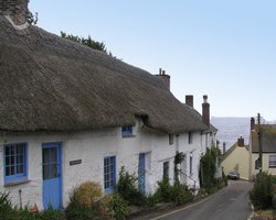 Thatched Cottages, Cadgwith, Cornwall Wallpaper