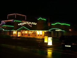 Wellington Pier by night. Great Yarmouth Wallpaper