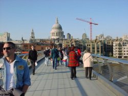 Millennium Bridge, London Wallpaper