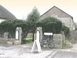 Tourist Information, Avebury, Wiltshire. Feb 2005 Wallpaper