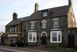 Goathland hotel or Aidensfield Arms in the popular Television show 'Heartbeat' Wallpaper