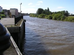 Riverside Walk, Gainsborough Wallpaper