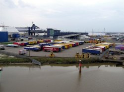 St George's Dock, Hull viewed from the deck of the P&O ferry 'Pride of Bruges' Wallpaper