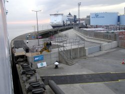 St George's Dock, Hull viewed from the deck of the P&O ferry 'Pride of Bruges' Wallpaper