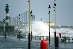 Blackpool during a winter storm. Wallpaper