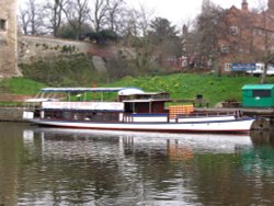 The River Trent, Newark, Nottinghamshire Wallpaper