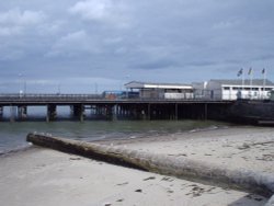 Ryde Sea Front Lake Wallpaper