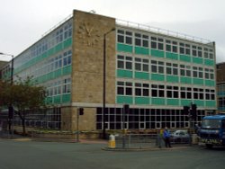 Keighley College, on the corner of Cavendish Street and Skipton Road, Keighley. Wallpaper