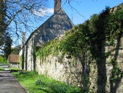 Beaulieu Abbey Dorms Wallpaper