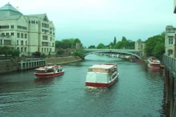 Lendal Bridge & River Ouse, York. Wallpaper