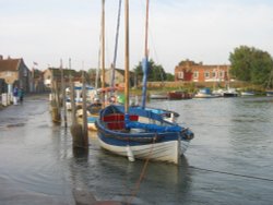 Blakeney harbour in flood Wallpaper