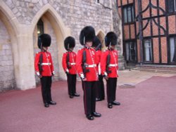 Guards at Windsor Castle Wallpaper